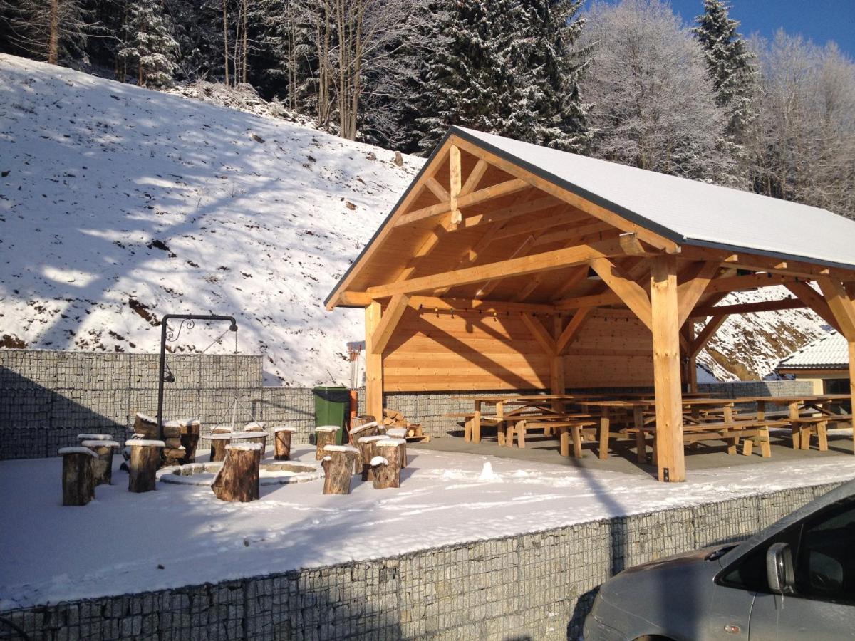 Zlote Gory - Czarna Gora Bed & Breakfast Sienna  Dış mekan fotoğraf