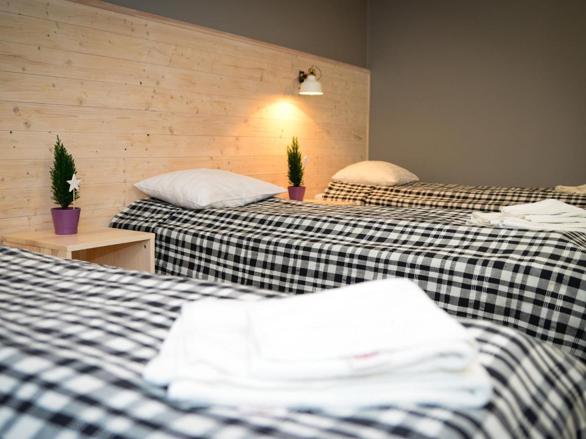 Zlote Gory - Czarna Gora Bed & Breakfast Sienna  Dış mekan fotoğraf