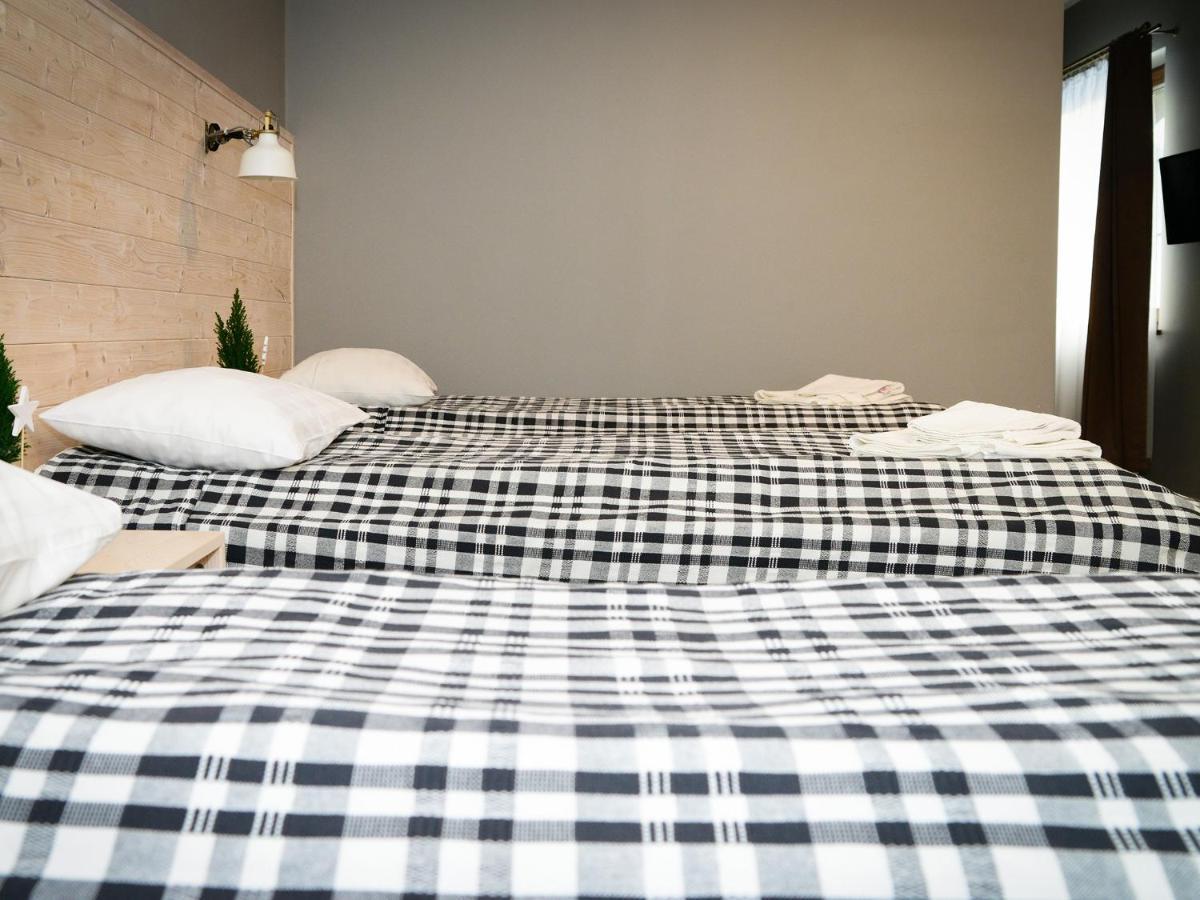 Zlote Gory - Czarna Gora Bed & Breakfast Sienna  Dış mekan fotoğraf