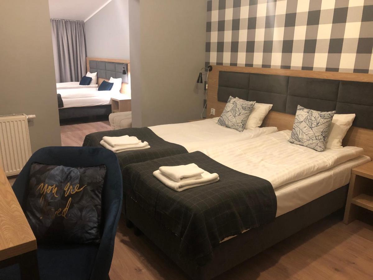 Zlote Gory - Czarna Gora Bed & Breakfast Sienna  Dış mekan fotoğraf