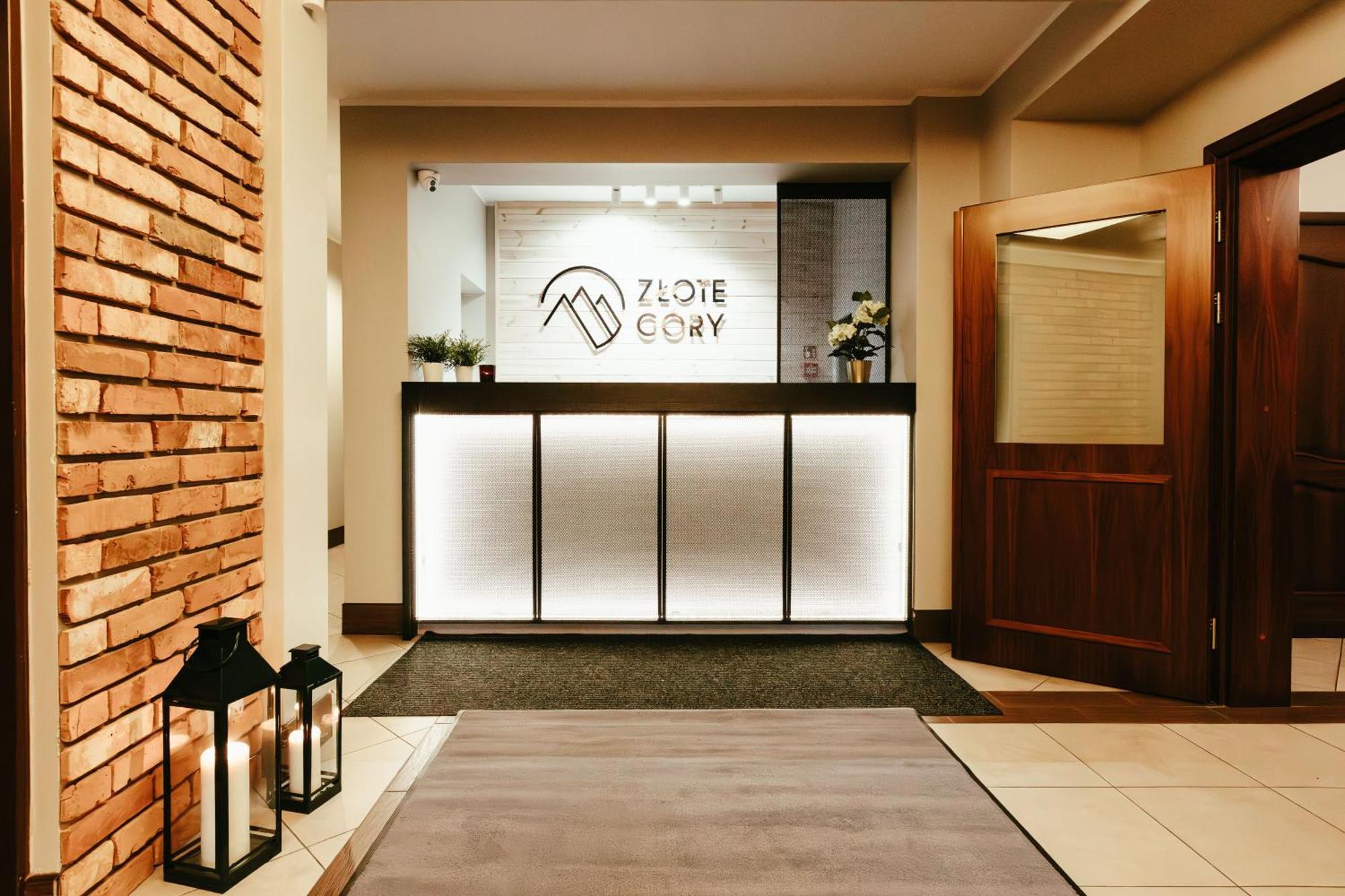 Zlote Gory - Czarna Gora Bed & Breakfast Sienna  Dış mekan fotoğraf