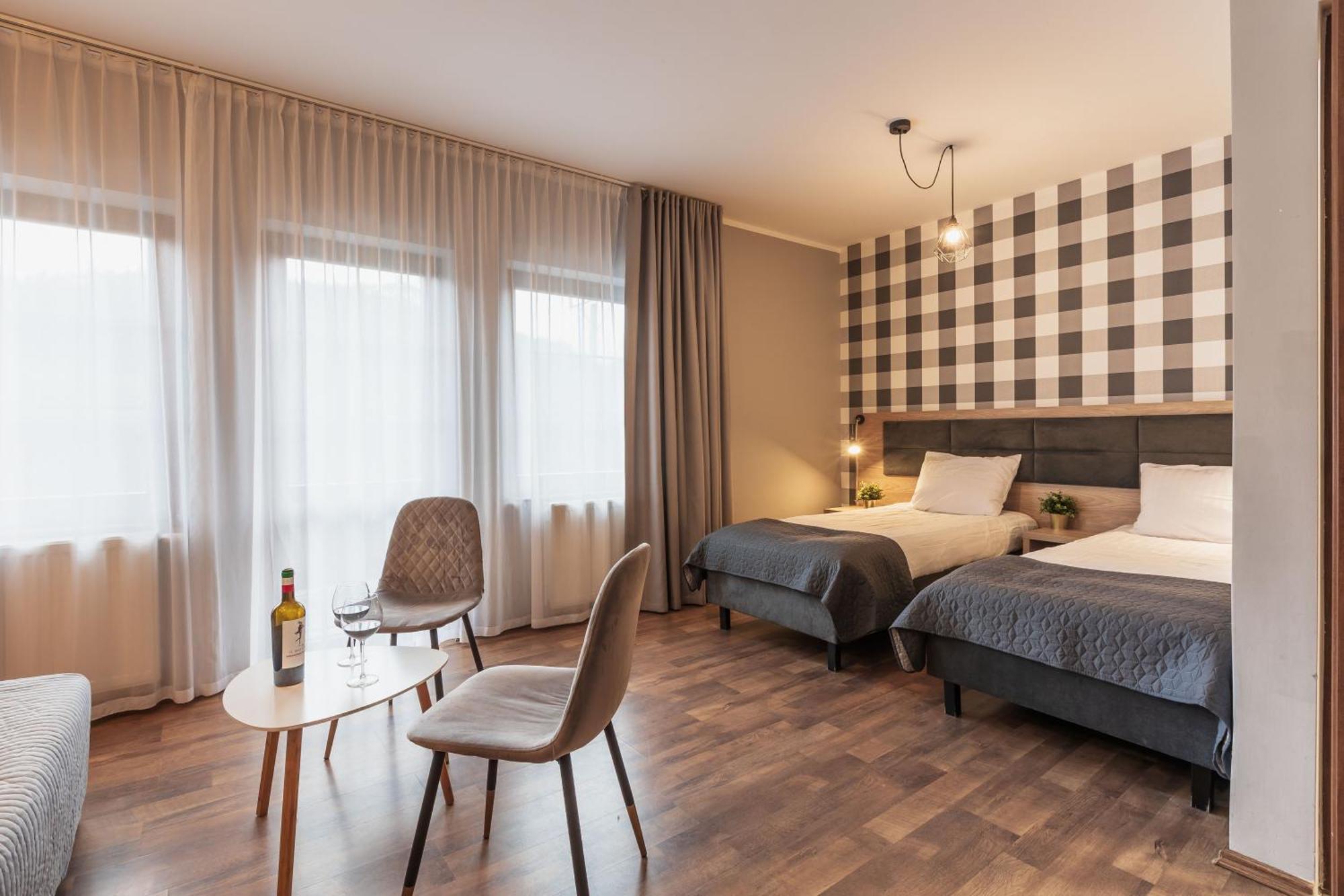 Zlote Gory - Czarna Gora Bed & Breakfast Sienna  Dış mekan fotoğraf